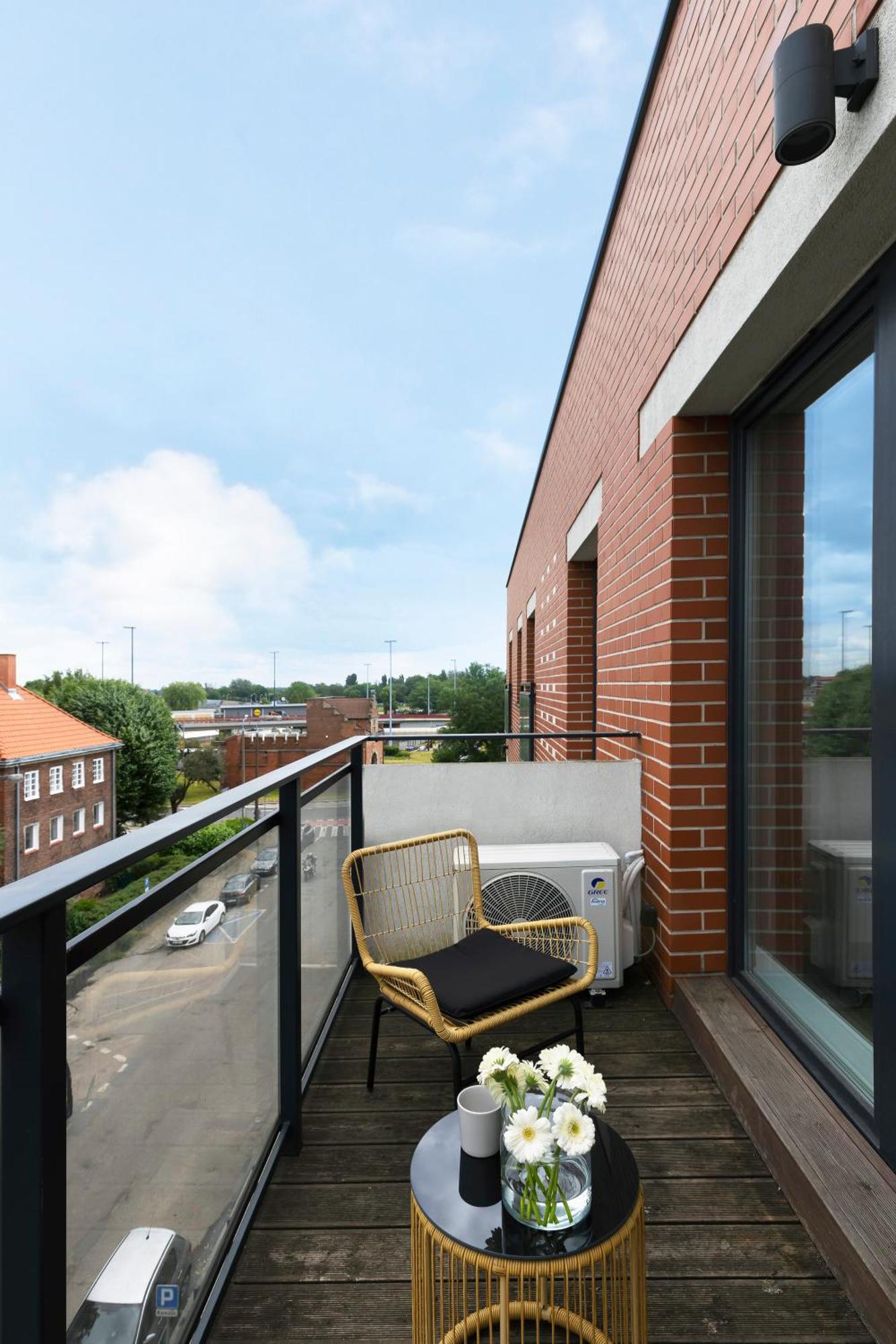 Blue Raven Downtown Apartments Гданск Екстериор снимка