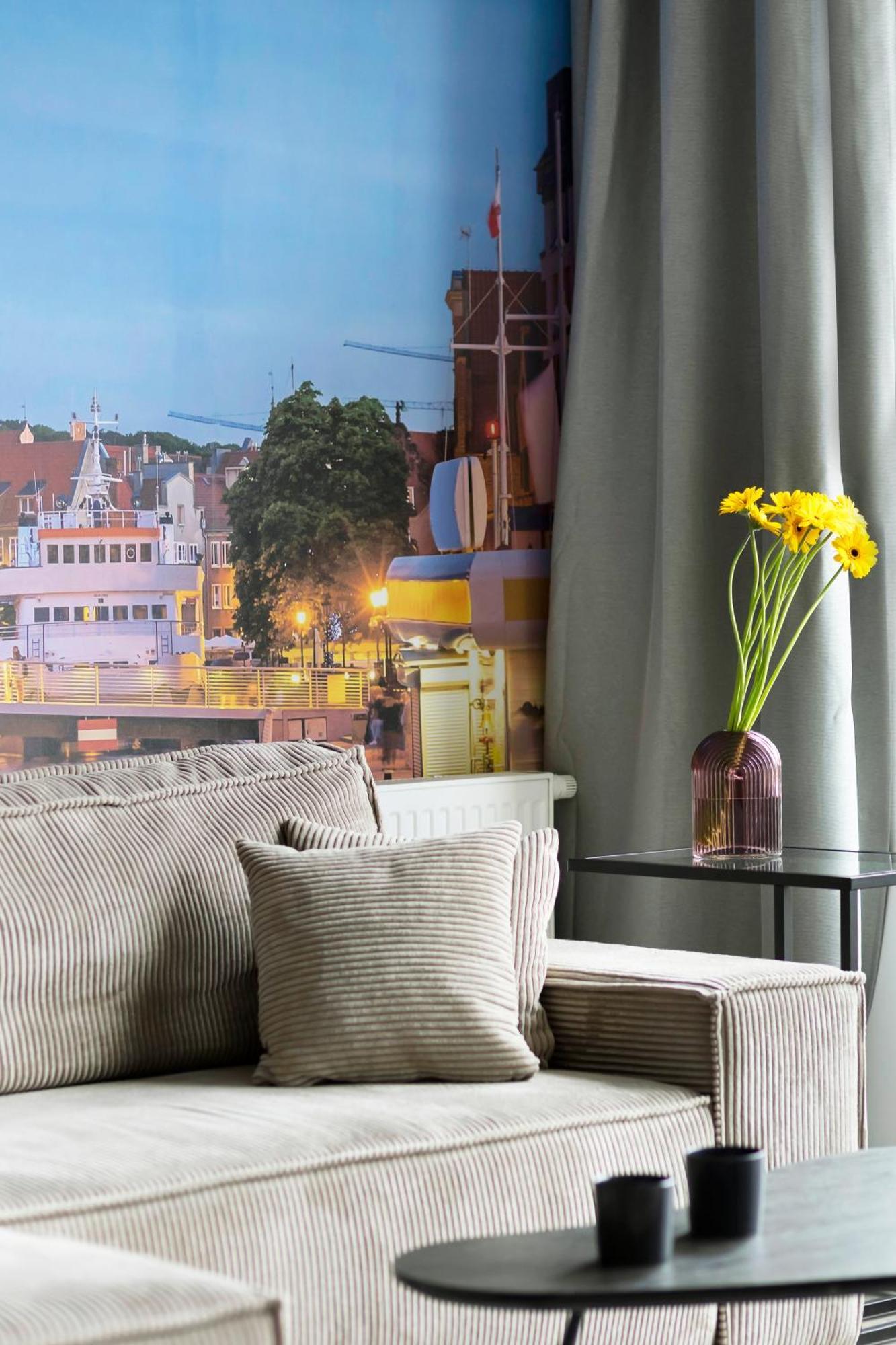 Blue Raven Downtown Apartments Гданск Екстериор снимка